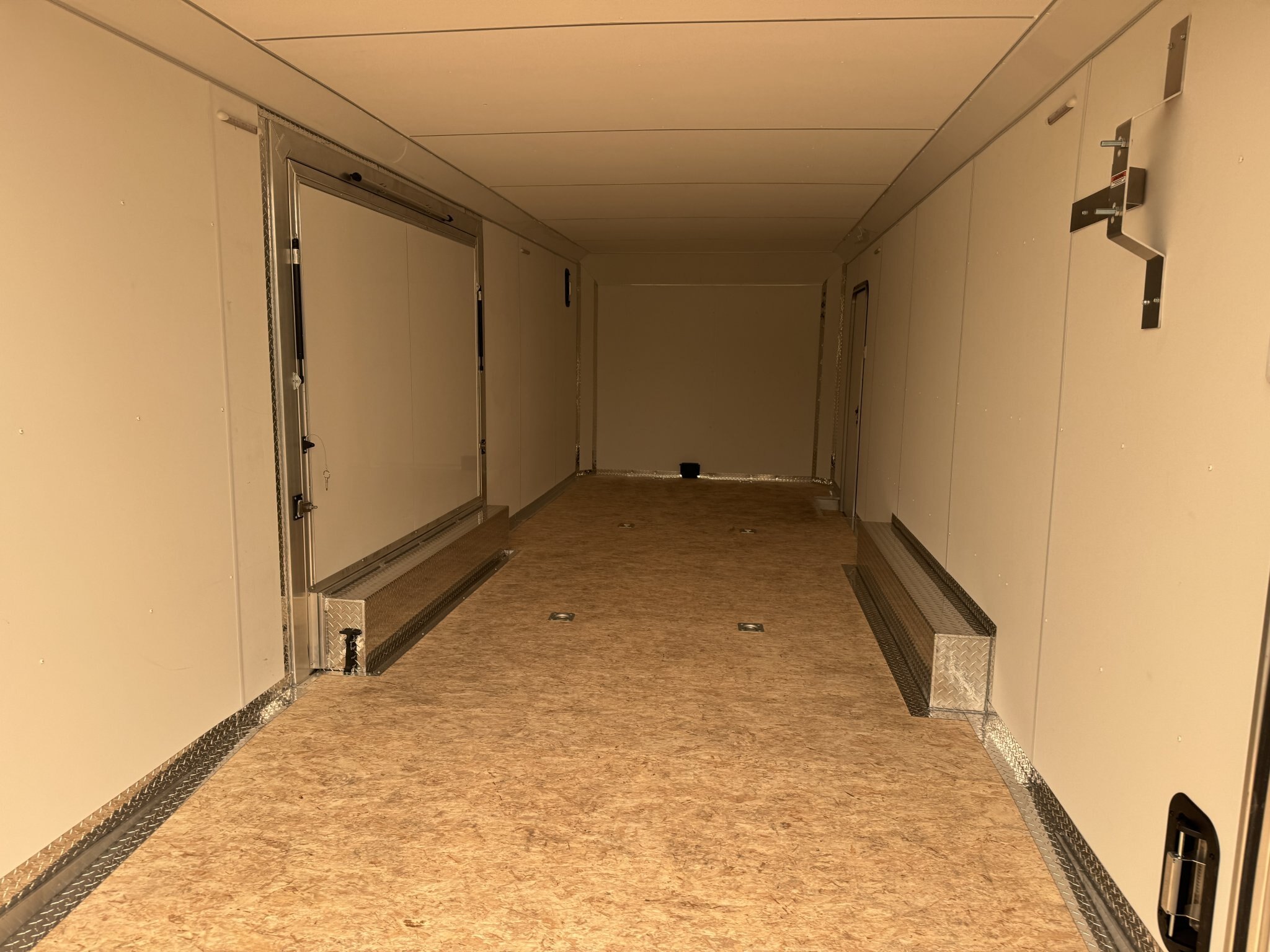 2026 LEGEND 24' ENCLOSED TRAILER