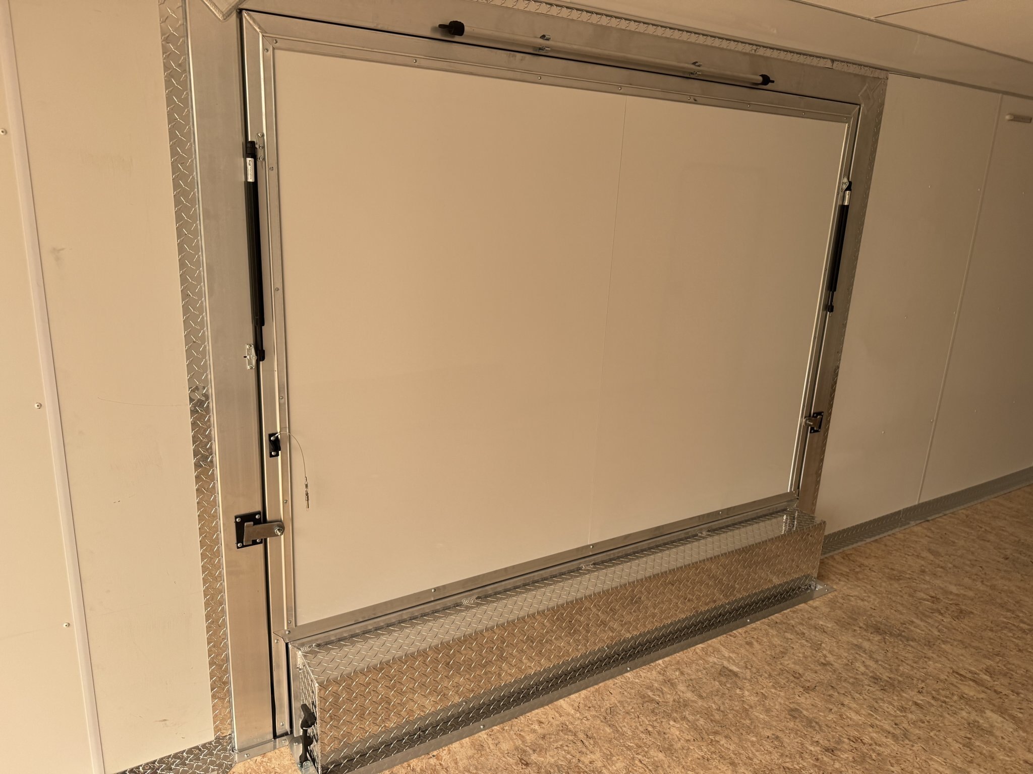 2026 LEGEND 24' ENCLOSED TRAILER