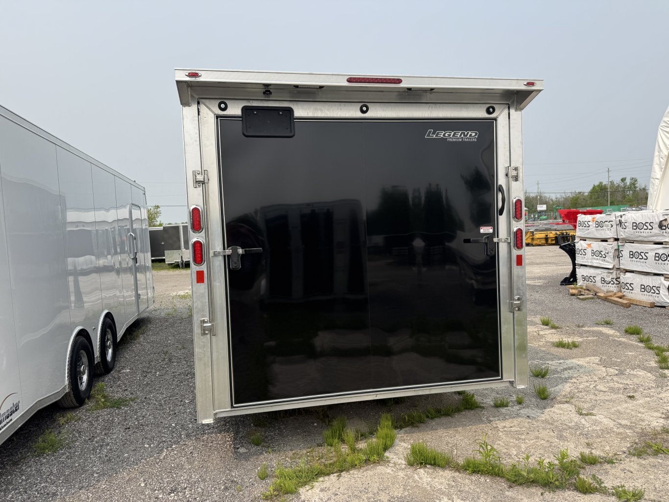 2026 LEGEND 24' ENCLOSED TRAILER