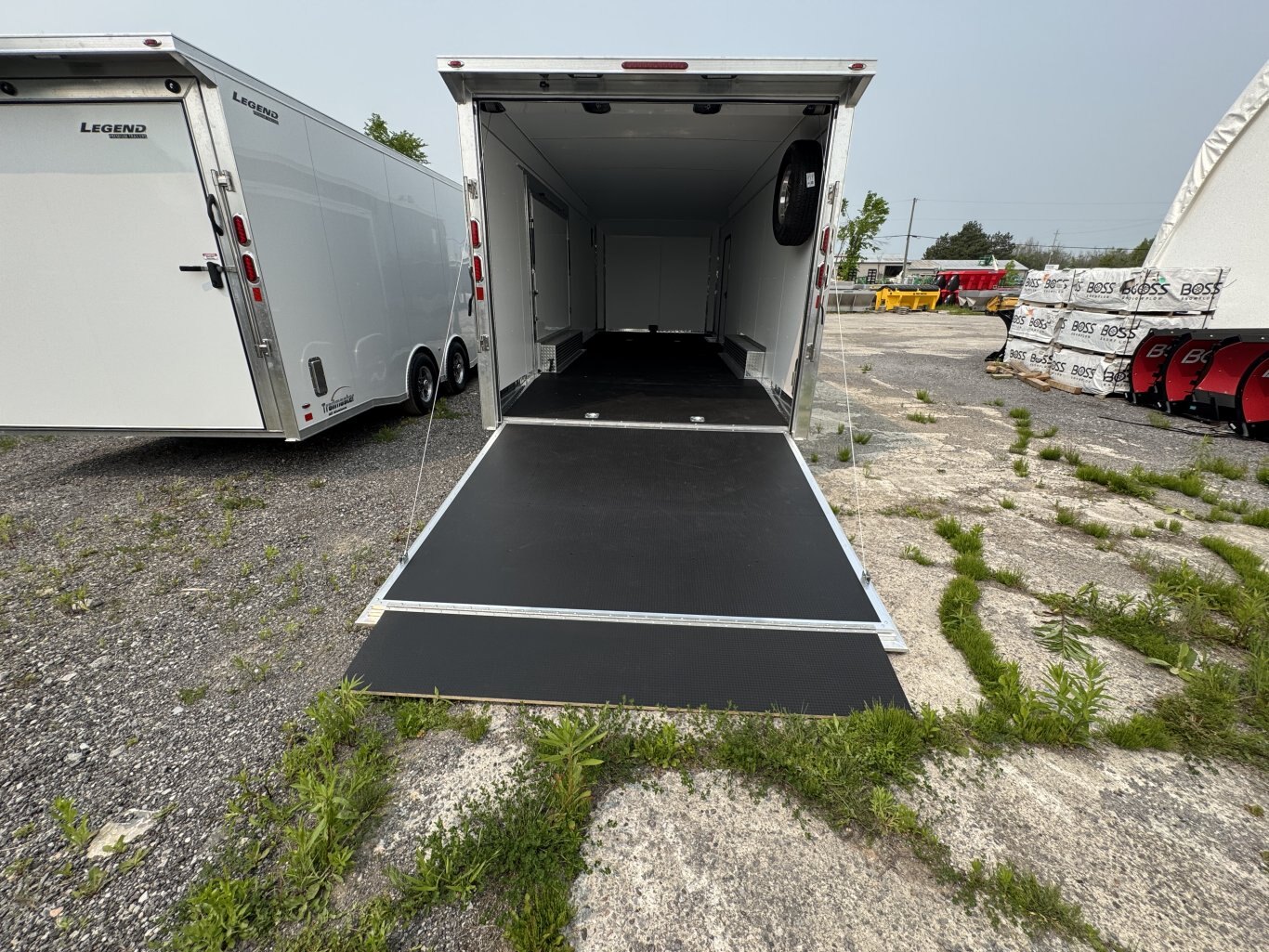 2026 LEGEND 24' ENCLOSED TRAILER