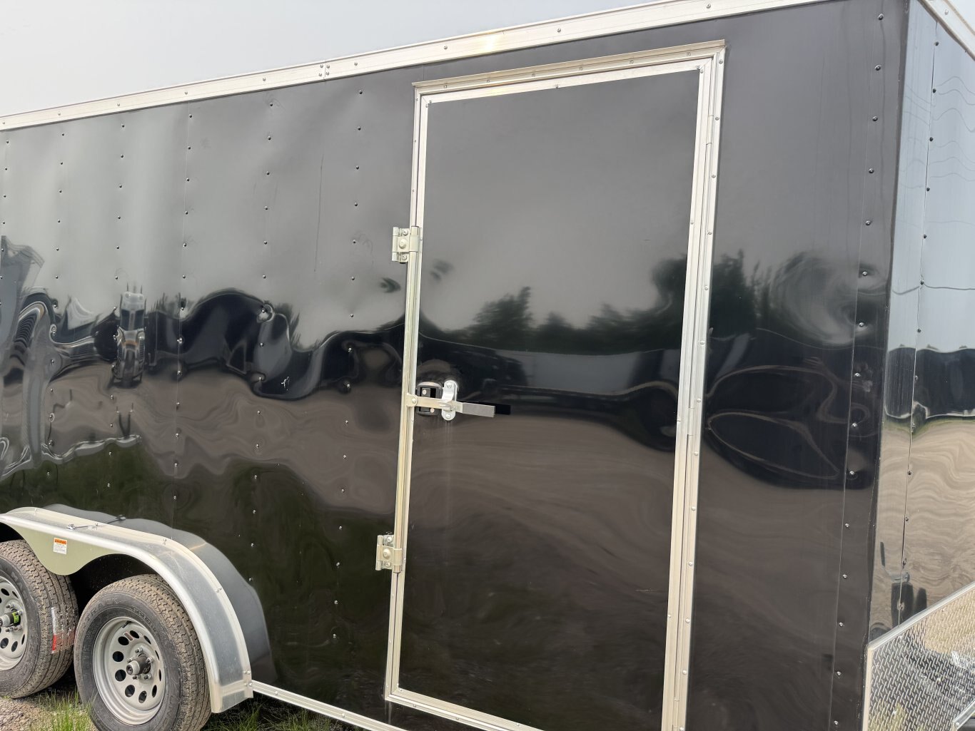 DARKHORSE 16' ENCLOSED TRAILER