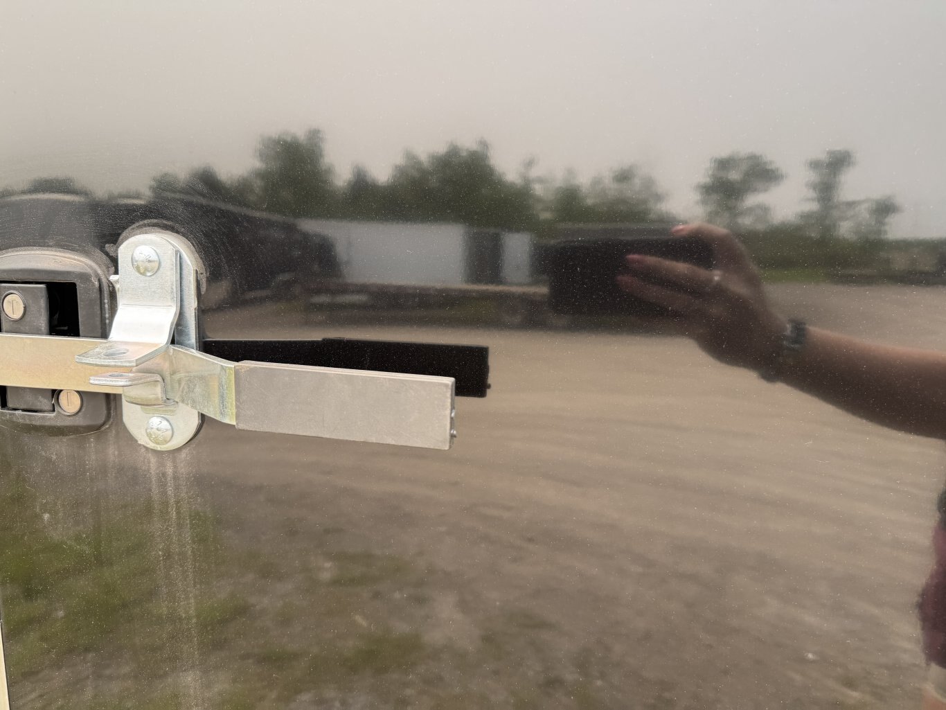 DARKHORSE 16' ENCLOSED TRAILER