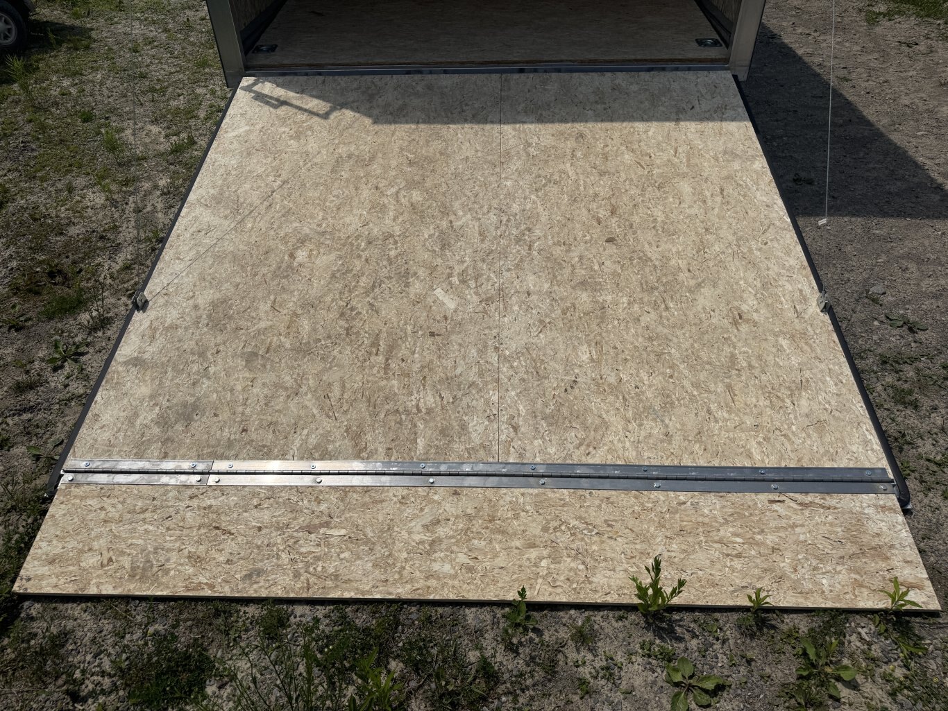 ENBECK 24' ALUMINUM CAR HAULER