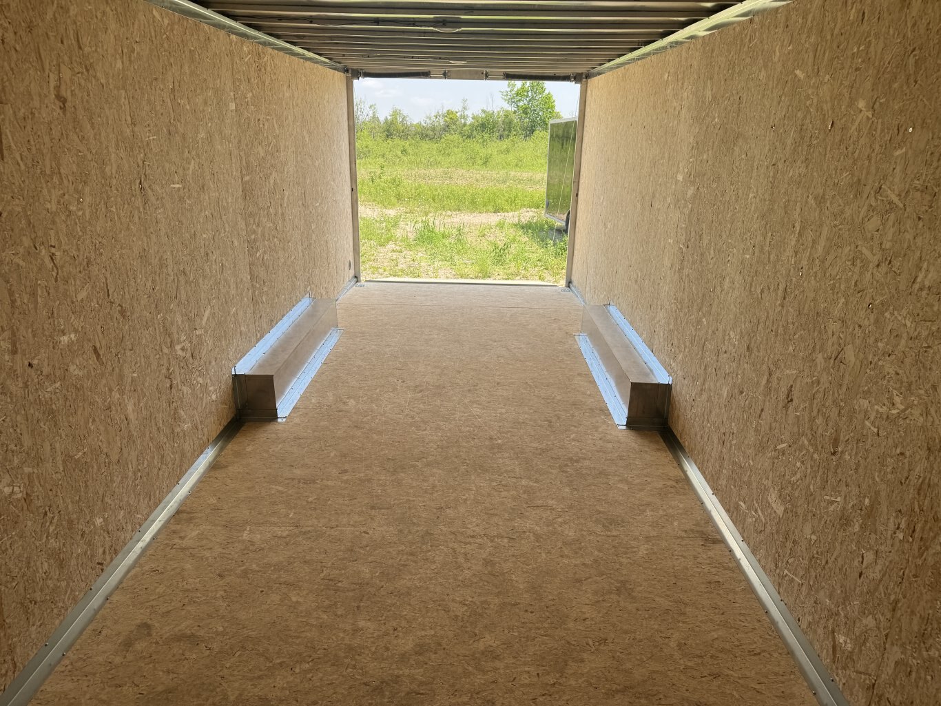 ENBECK 24' ALUMINUM CAR HAULER