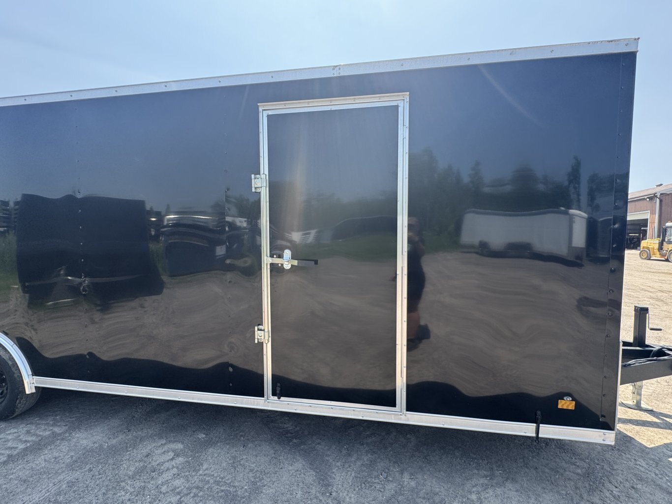 DARKHORSE 28' CAR HAULER