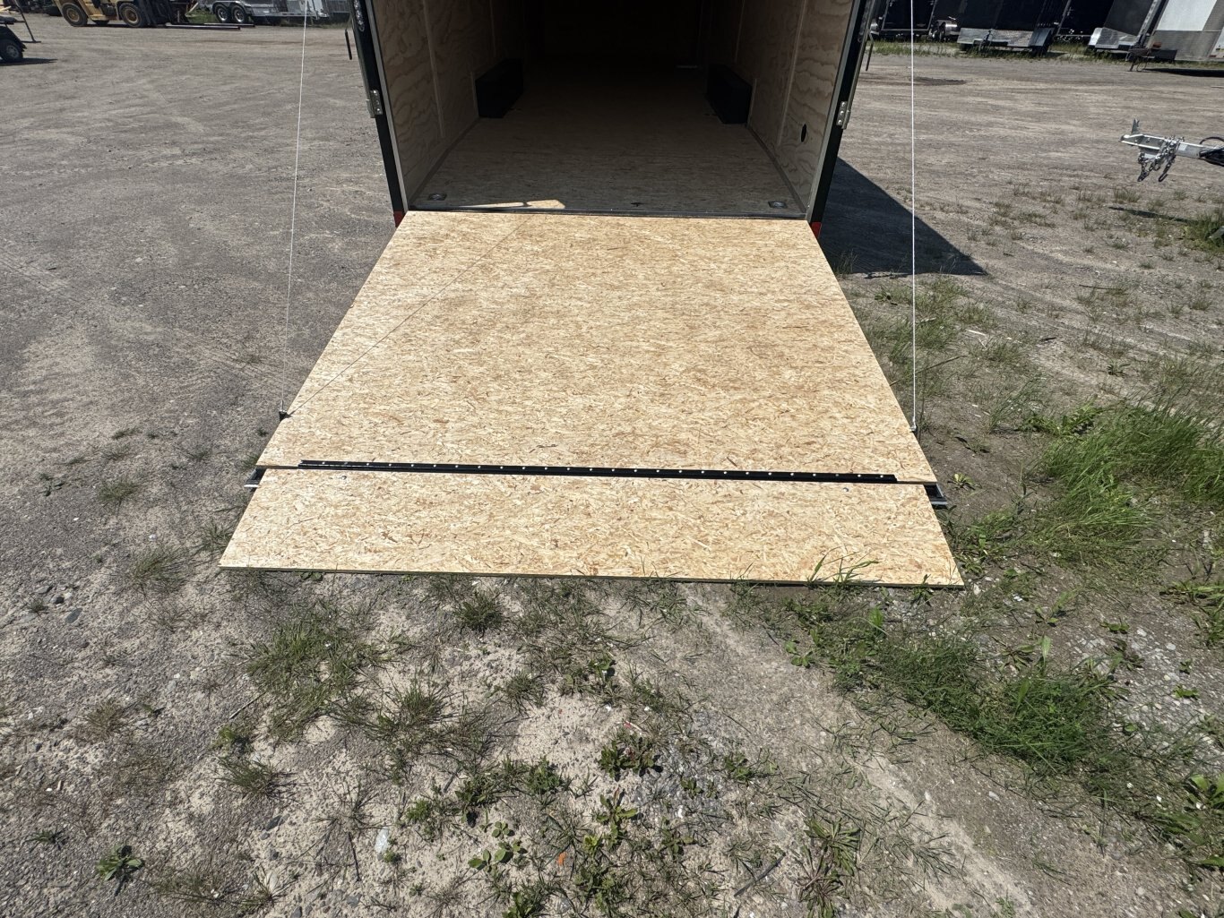 DARKHORSE 28' CAR HAULER