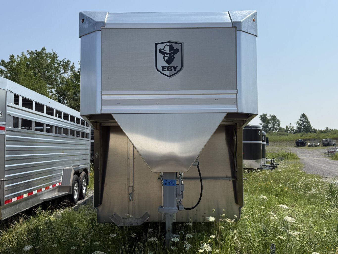 EBY MAVERICK 20' LIVESTOCK TRAILER