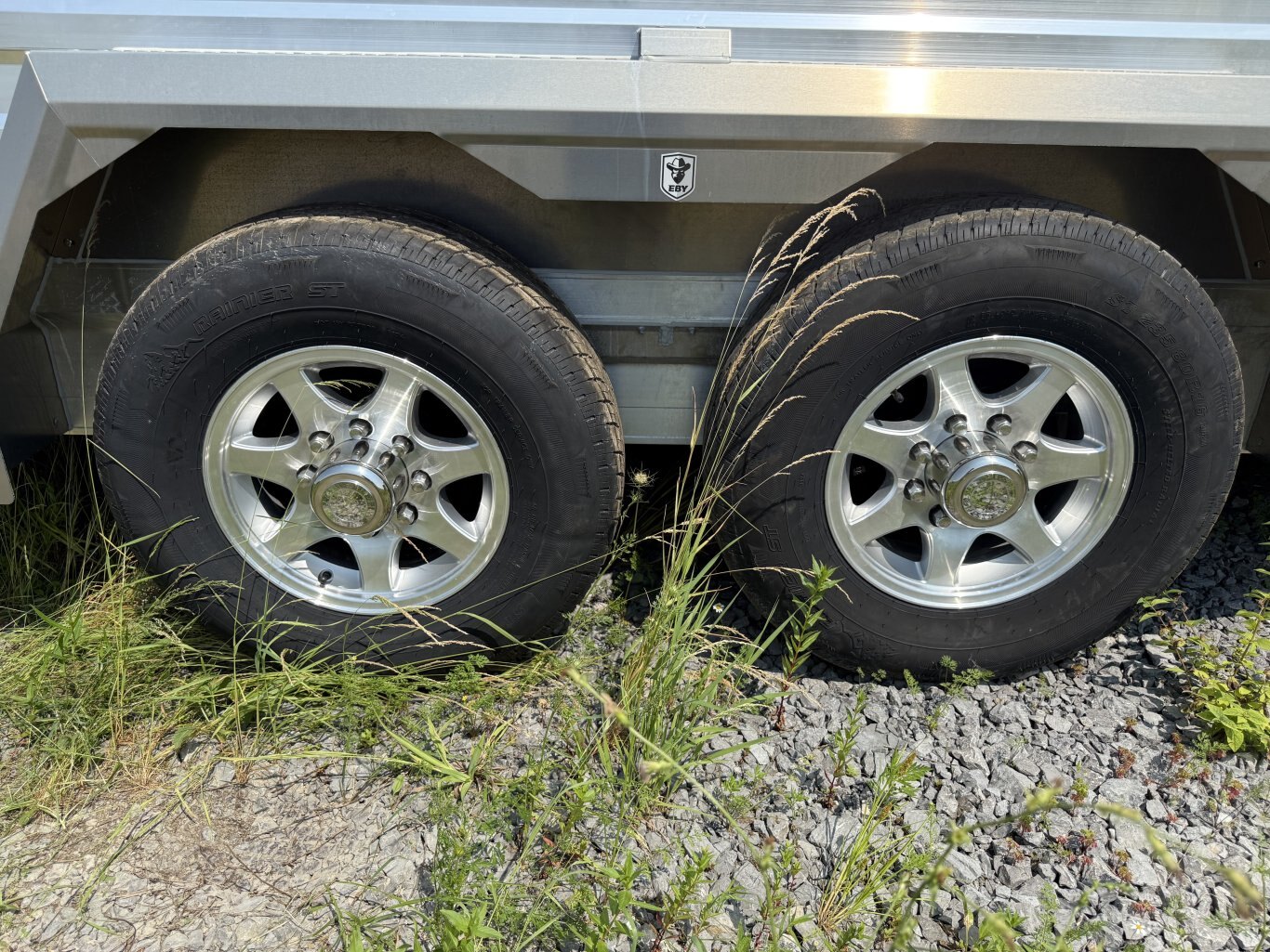 EBY MAVERICK 20' LIVESTOCK TRAILER