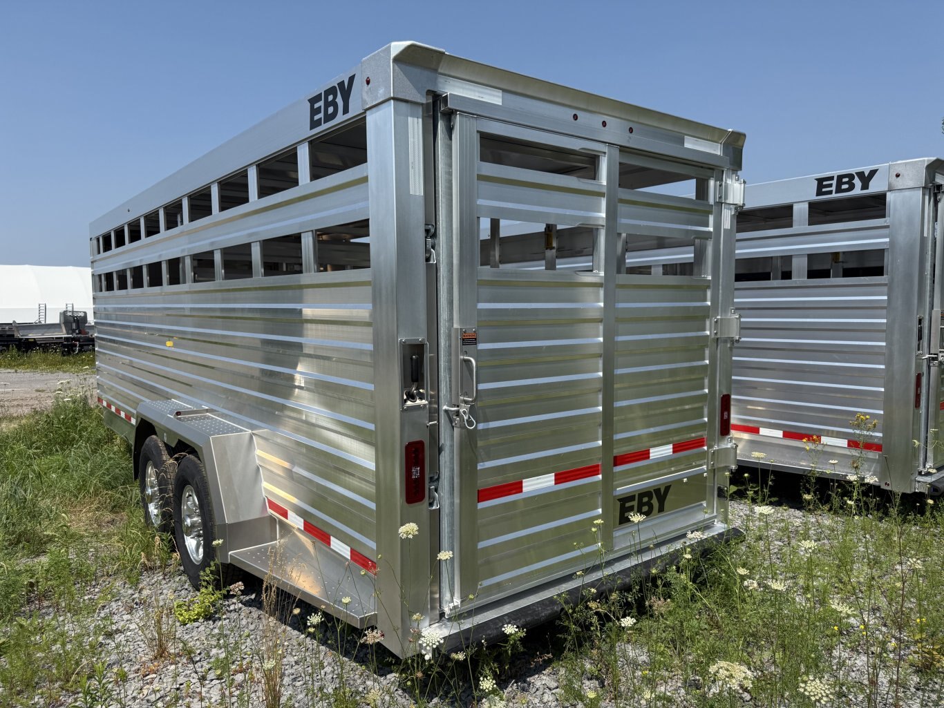 EBY MAVERICK 20' LIVESTOCK TRAILER