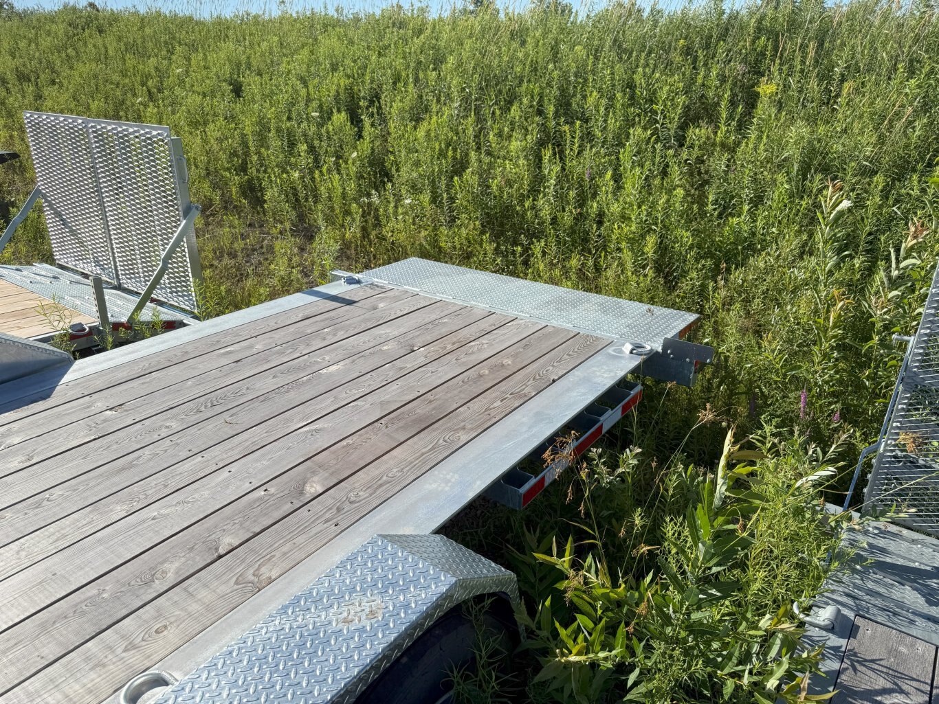 N&N 22' 20k TILT TRAILER