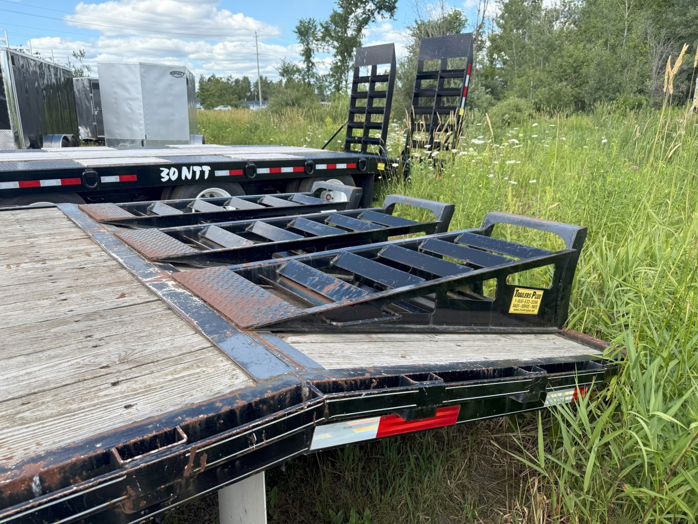 CORN PRO 21' GN EQUIPMENT TRAILER