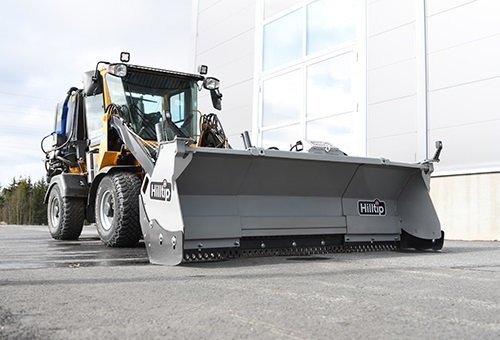 HillTip SnowStriker™ Expandable Box Plow for Tractors and Loaders 15 25 SFT