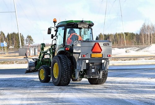 HillTip IceStriker™ Stainless steel Salt Spreader for tractors 400SS TR