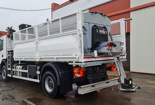 HillTip IceStriker™ Truck mounted spreader 7000 CM