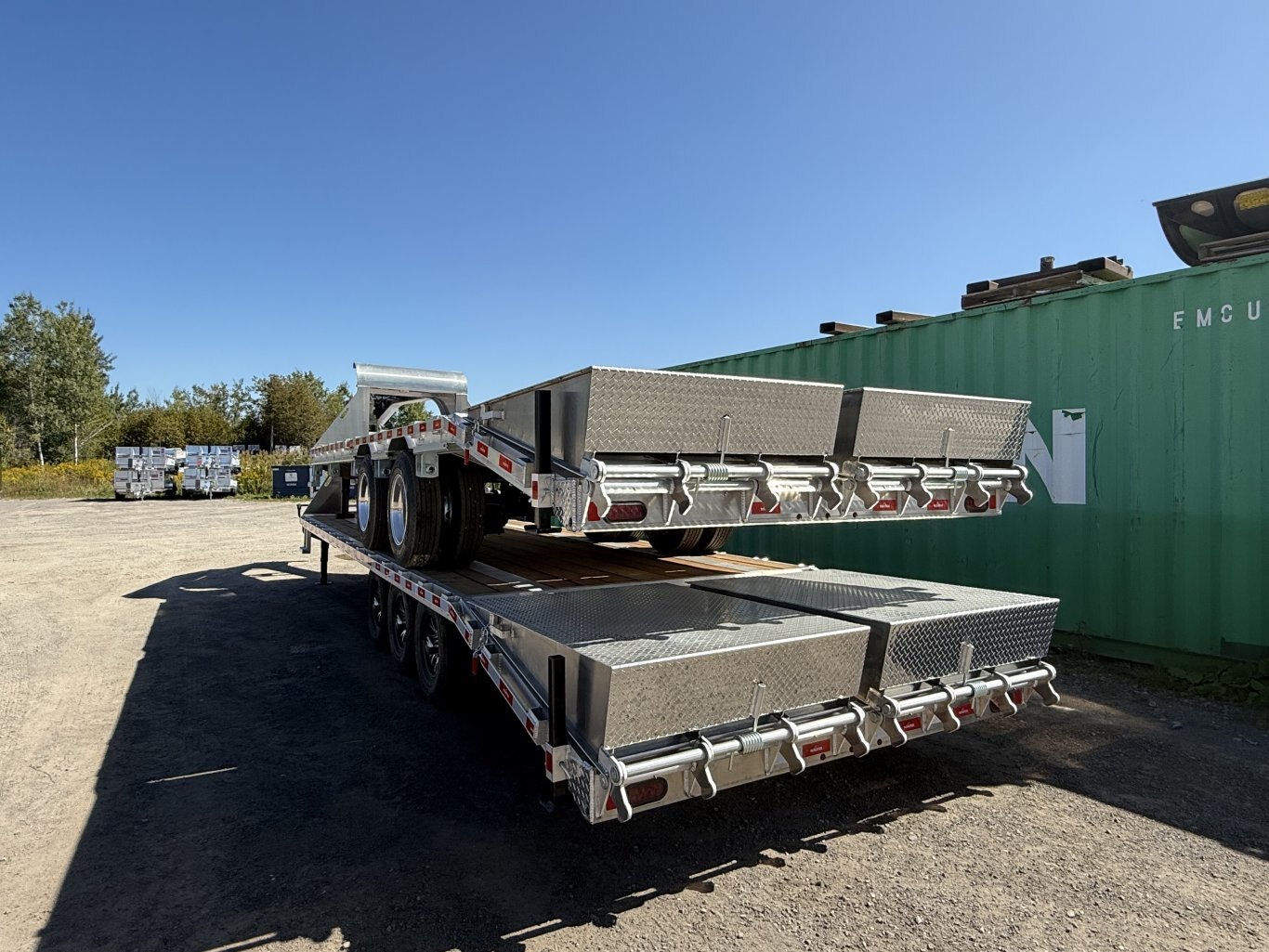NORDTEK 24k 25' ALUMINUM EQUIPMENT TRAILER
