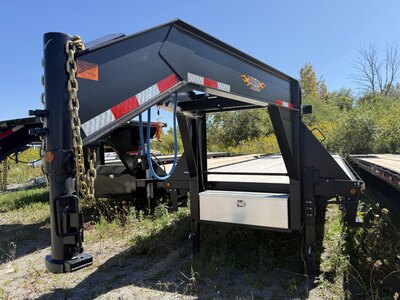 CANADA 35' EQUIPMENT TRAILER