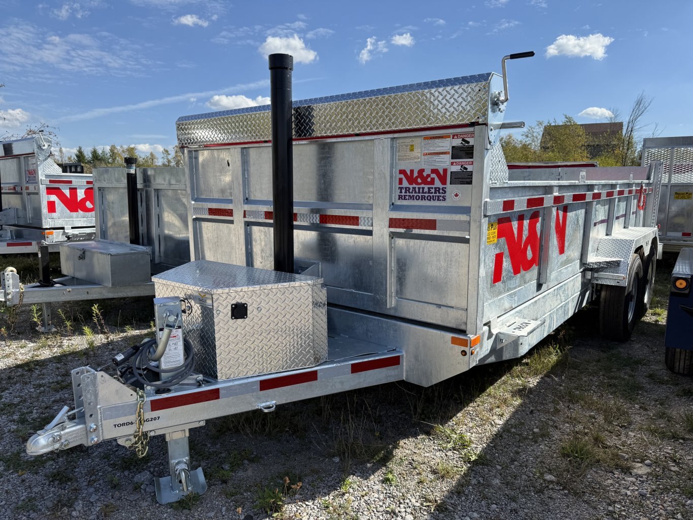 N&N 16' DUMP TRAILER WITH 7.5K AXLES
