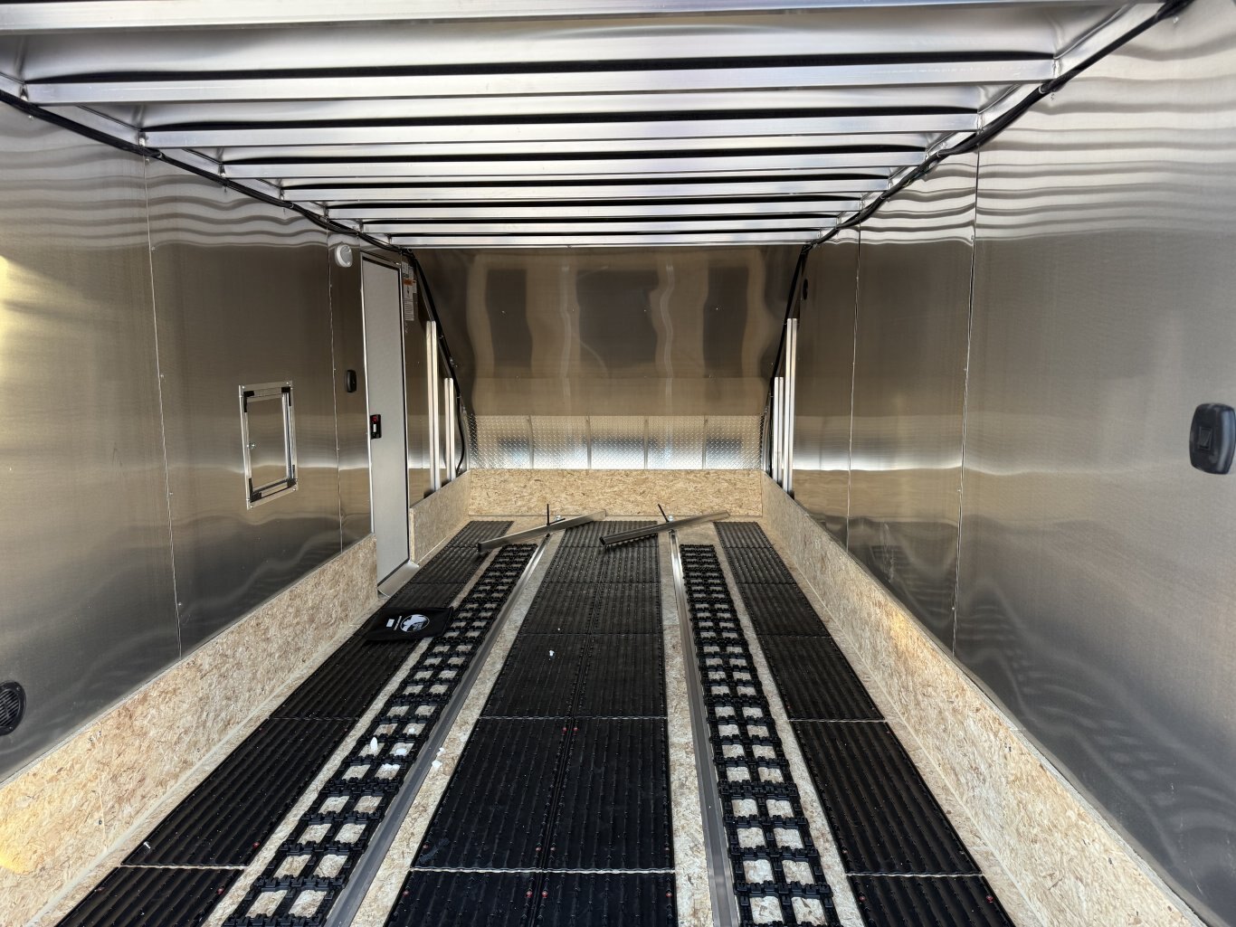 US CARGO 16' SNOWMOBILE TRAILER