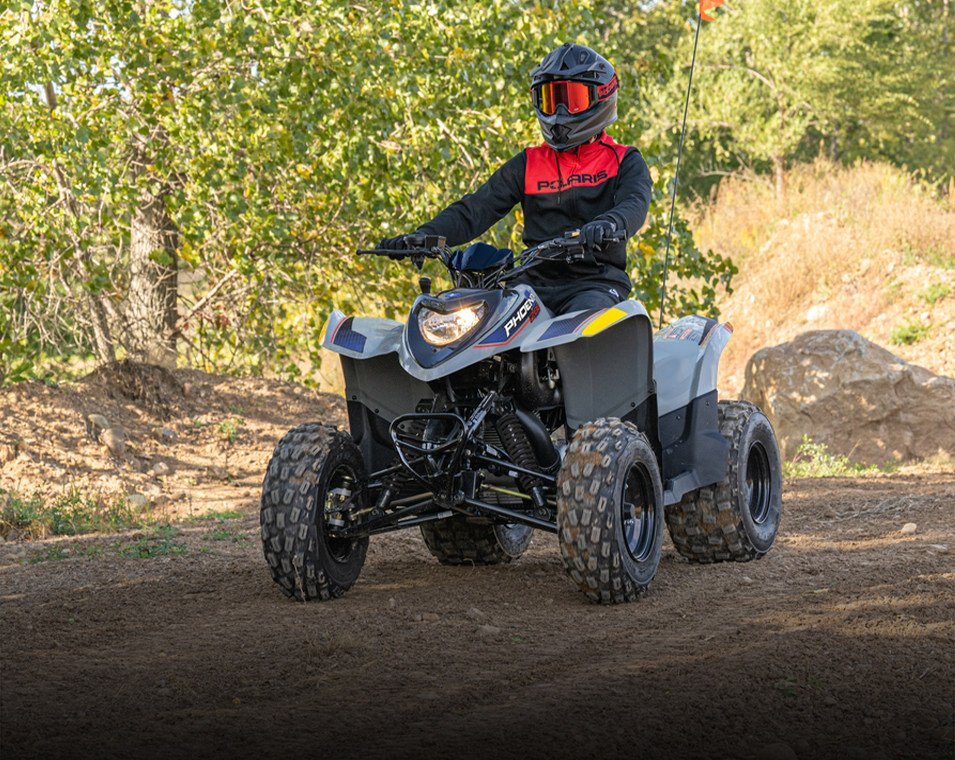 2025 Polaris Phoenix 200