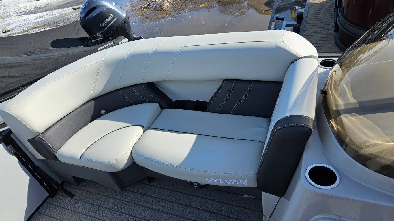 2023 SYLVAN MIRAGE 8520 LZ