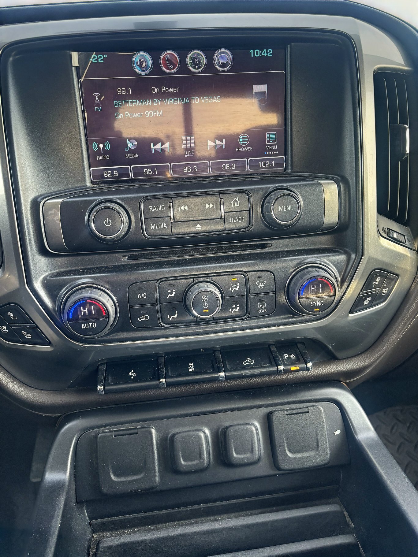 2017 CHEVROLET SILVERADO 1500 LTZ