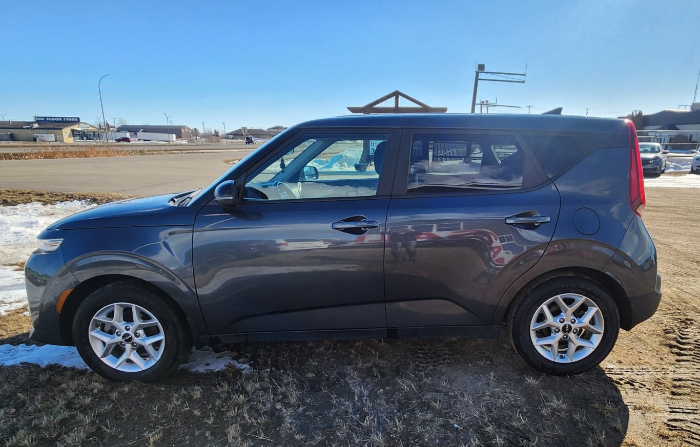 2022 KIA SOUL EX