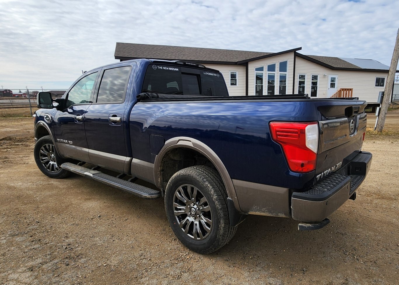 2019 NISSAN TITAN PLATINUM RESERVE