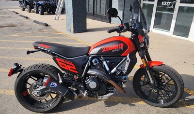 2024 DUCATI SC800NS
