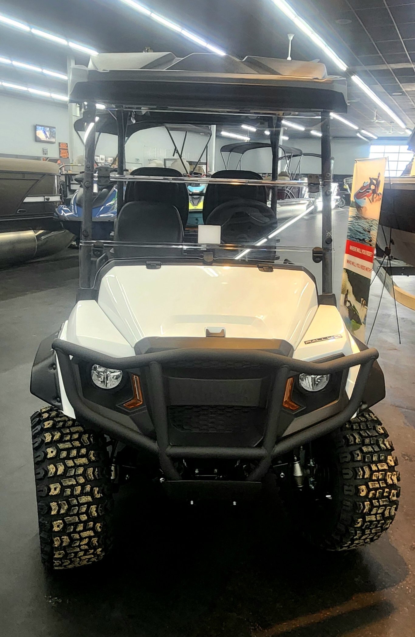 Yamaha UMAX Rally 2+2 Carbon Metallic