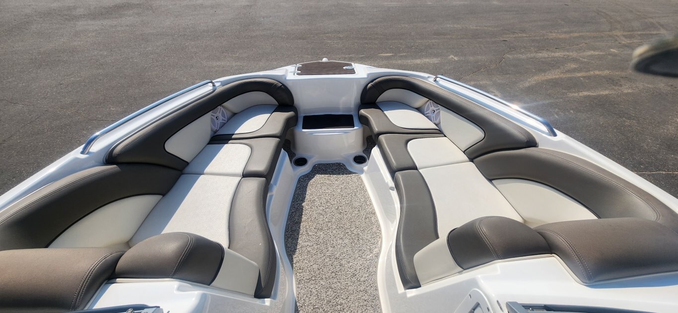 2011 YAMAHA 242 S LIMITED