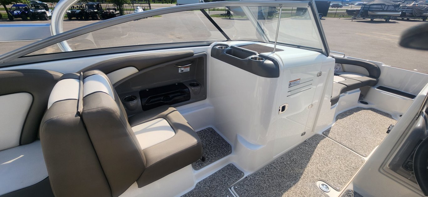 2011 YAMAHA 242 S LIMITED