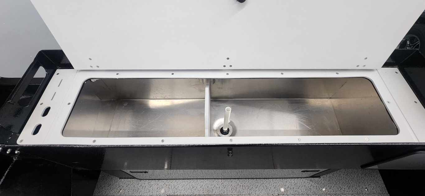 2026 KINGFISHER 2025 ESCAPE ST