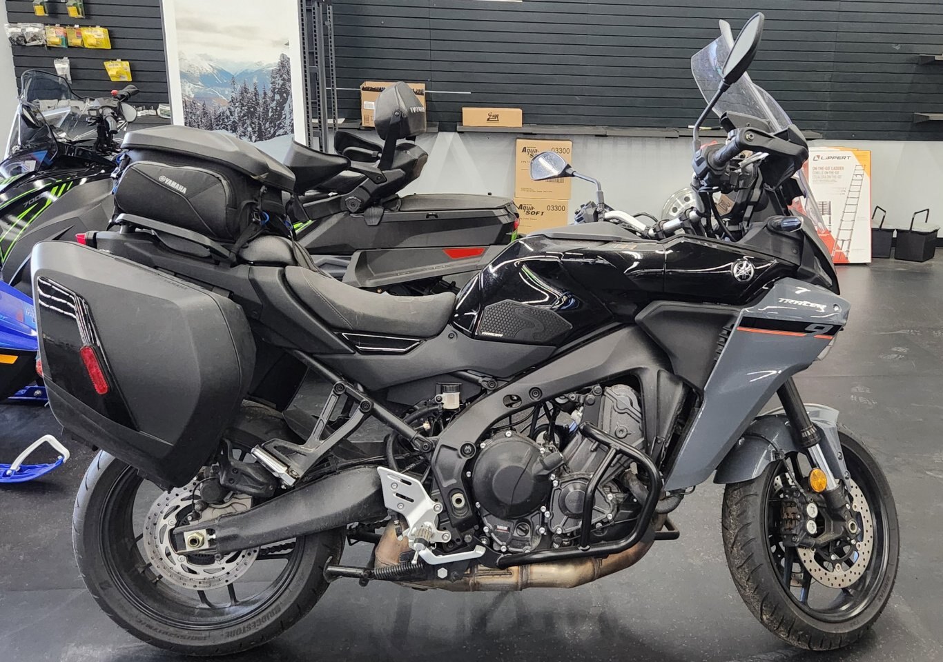 2025 YAMAHA TRACER 9