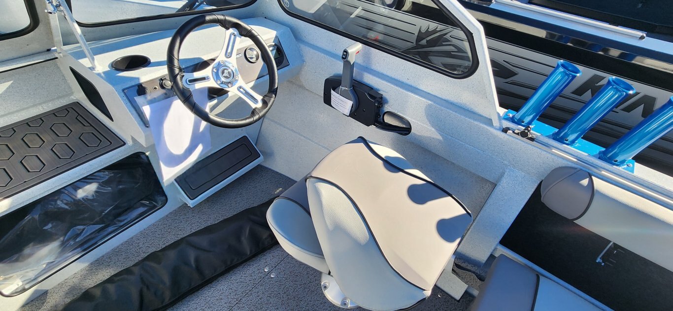 2026 KINGFISHER 1825 FALCON