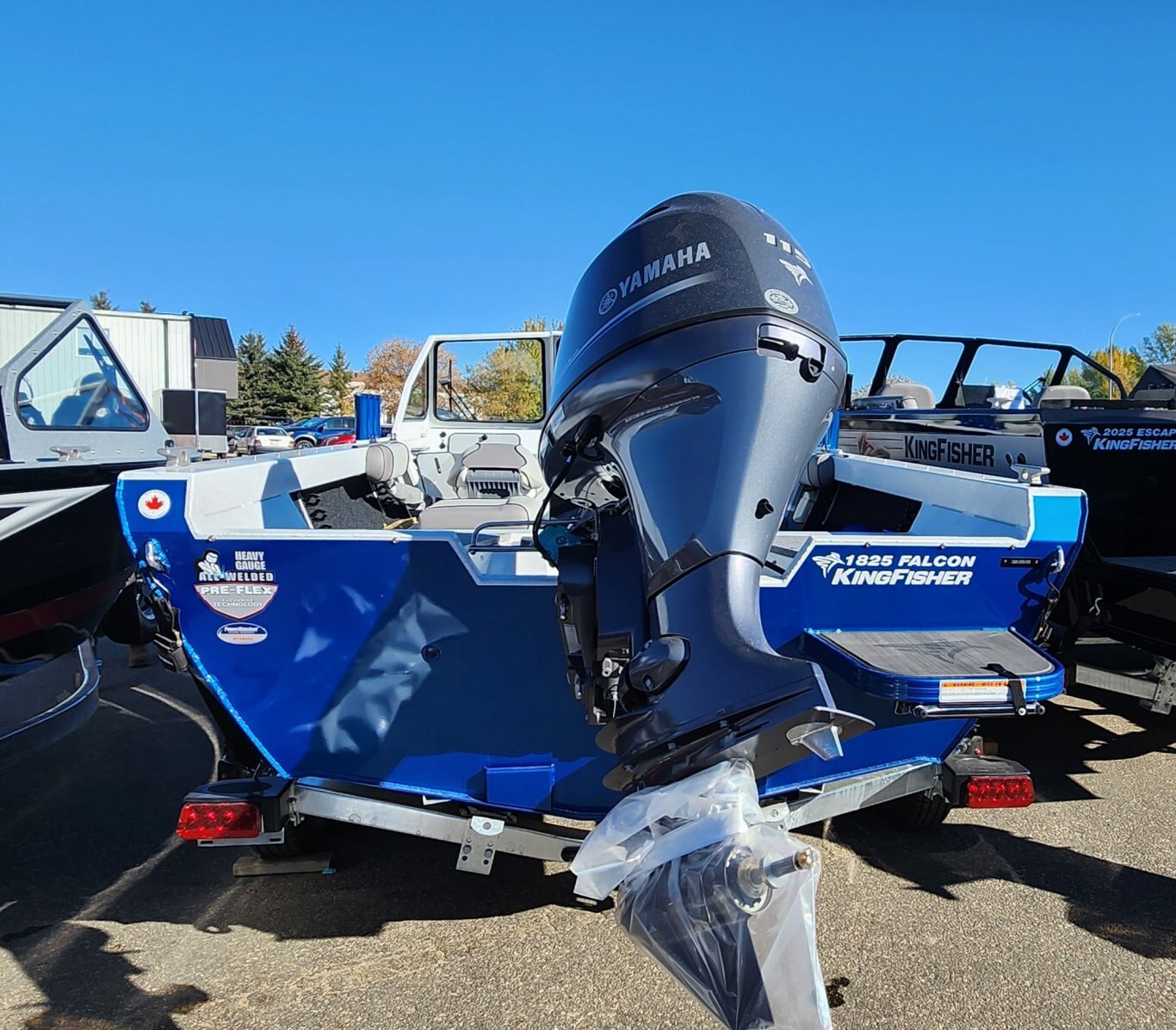 2026 KINGFISHER 1825 FALCON