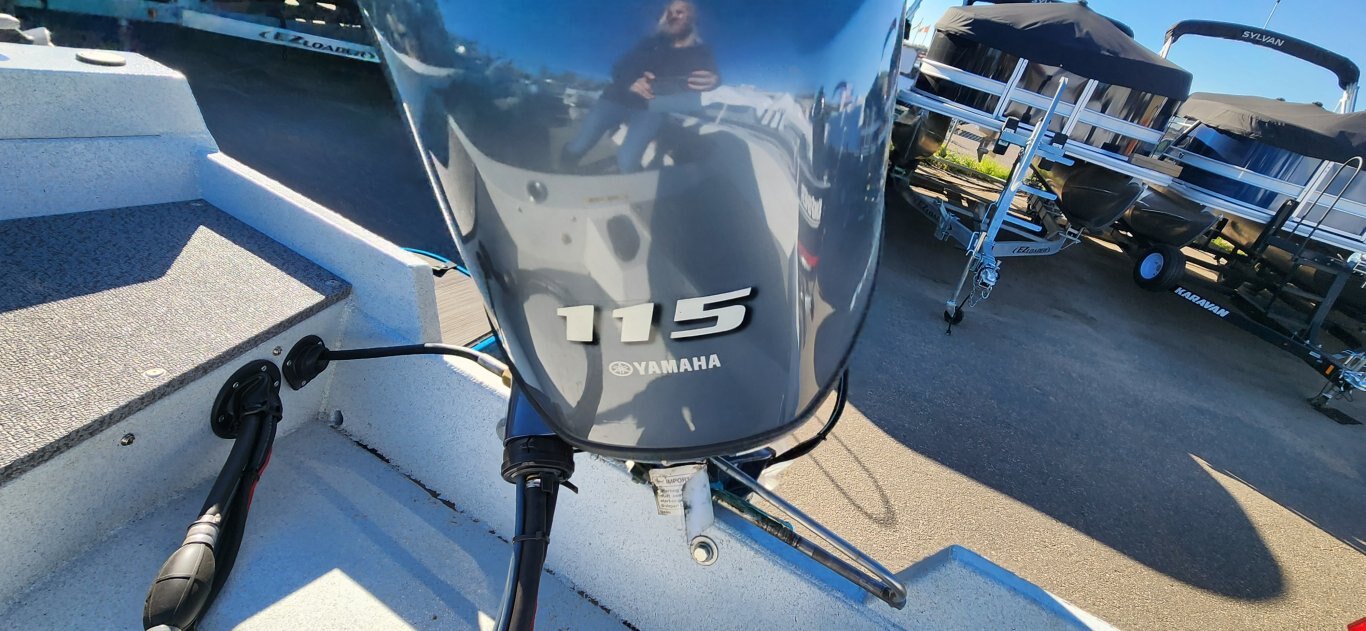 2026 KINGFISHER 1825 FALCON