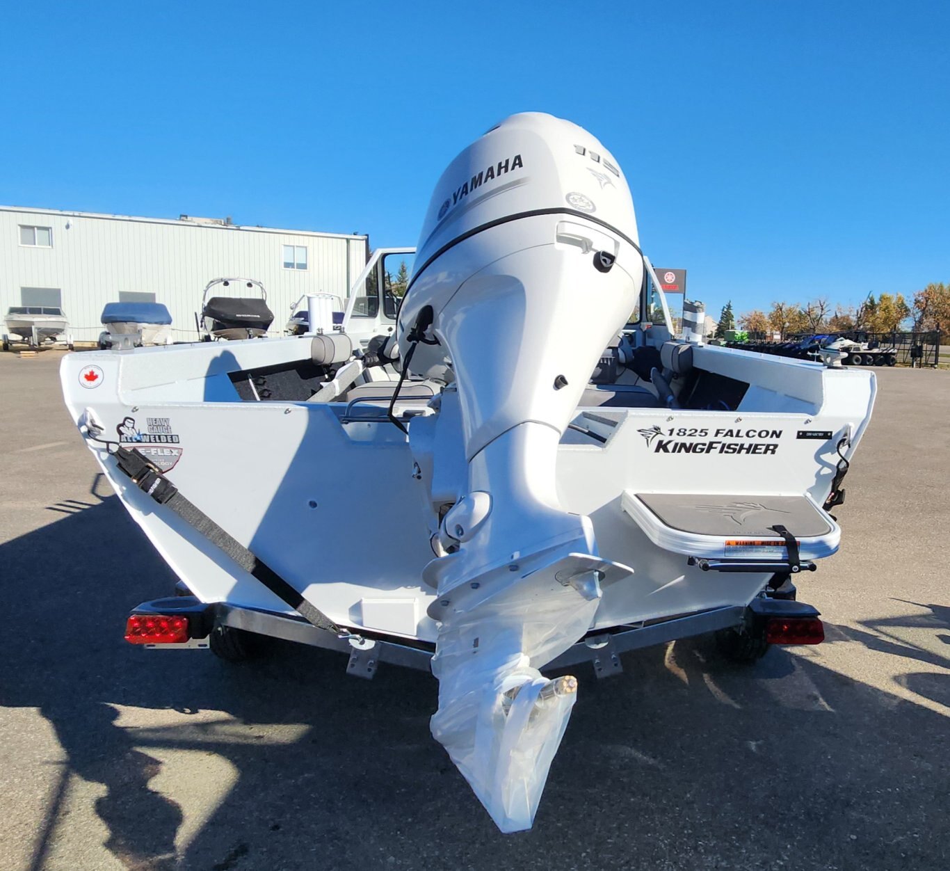 2026 KINGFISHER 1825 FALCON