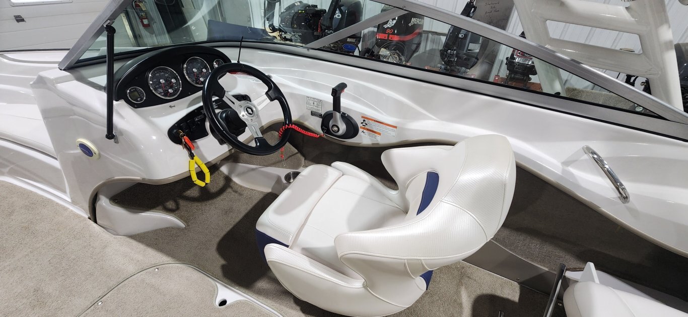 2011 FOUR WINNS H190