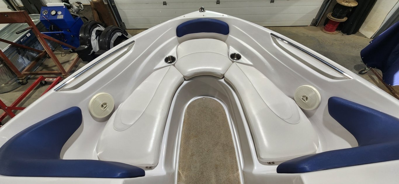 2011 FOUR WINNS H190