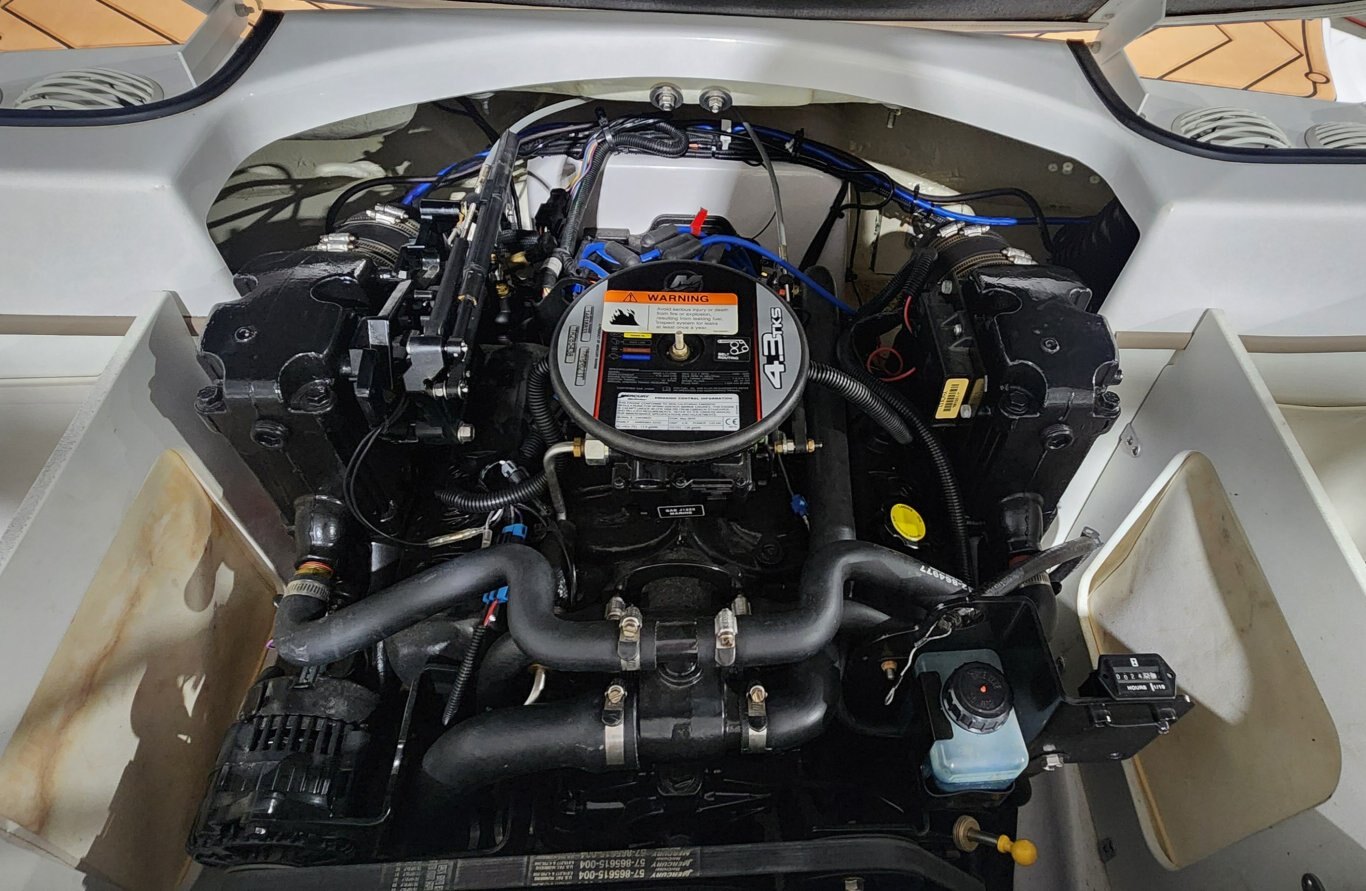 2011 FOUR WINNS H190