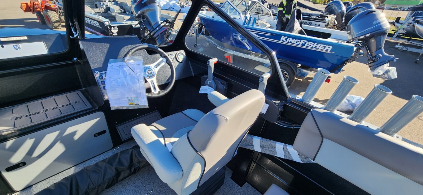 2026 KINGFISHER 2025 ESCAPE