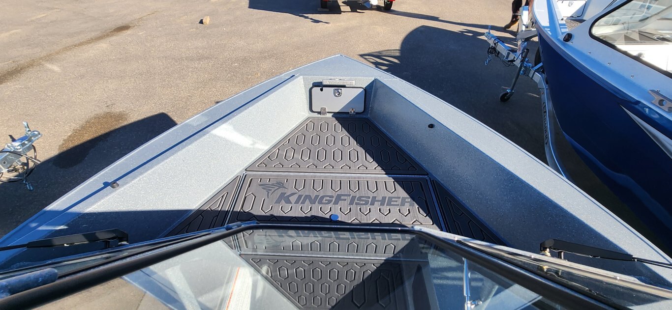 2026 KINGFISHER 1825 FALCON