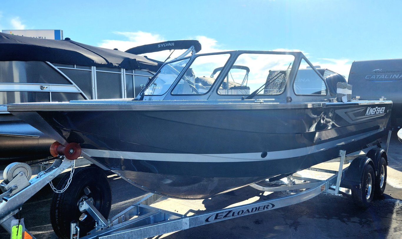 2026 KINGFISHER 2025 ESCAPE ST