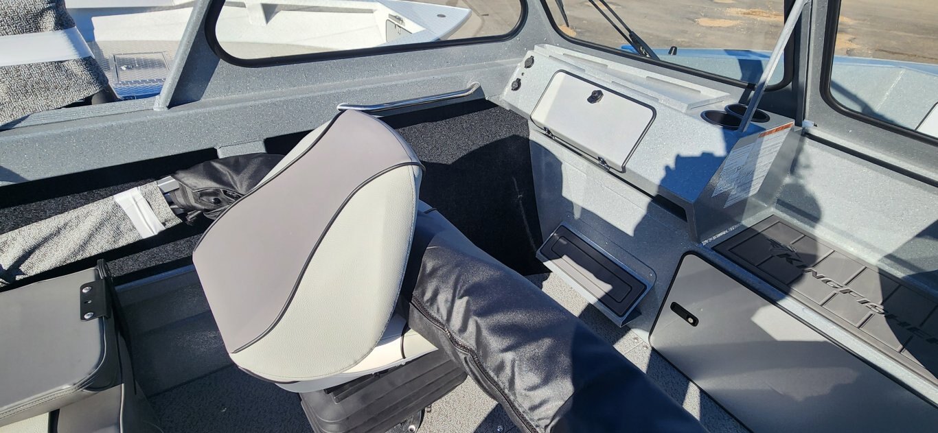 2026 KINGFISHER 2025 ESCAPE ST