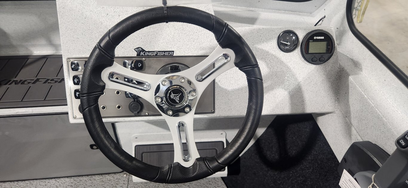 2026 KINGFISHER 2025 ESCAPE