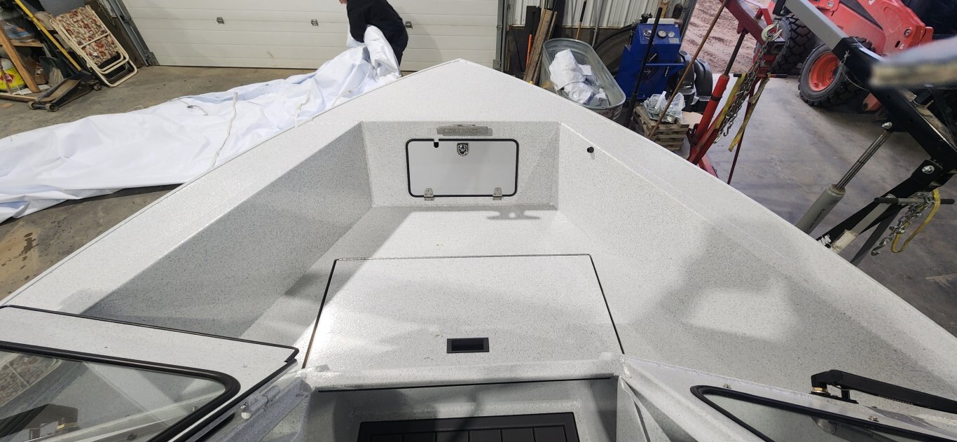 2026 KINGFISHER 2025 ESCAPE