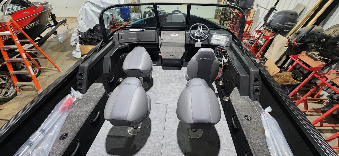 2025 ALUMACRAFT COMP 185X