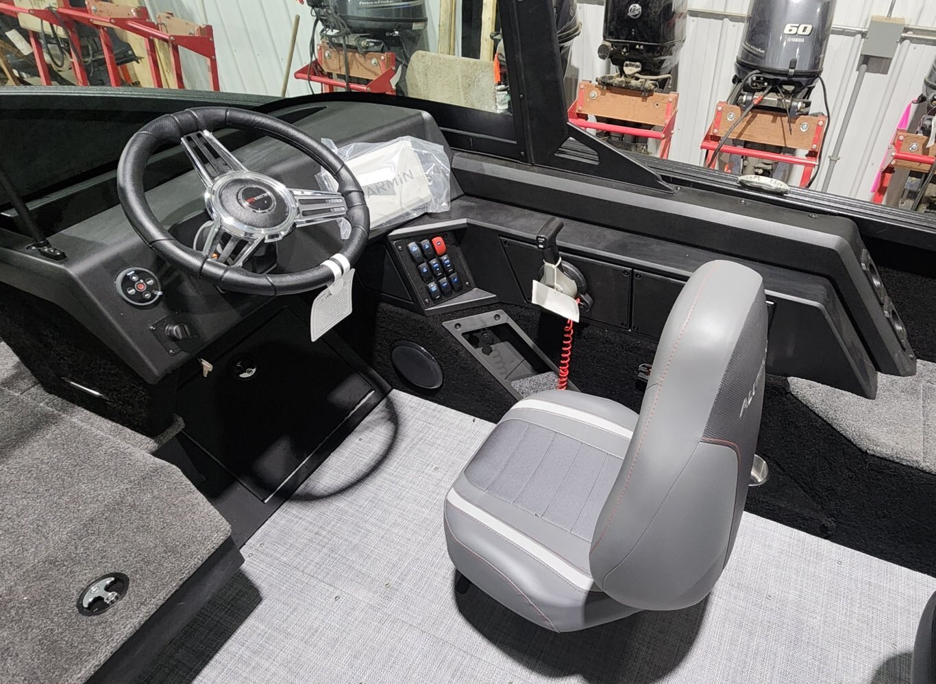 2025 ALUMACRAFT COMP 185X