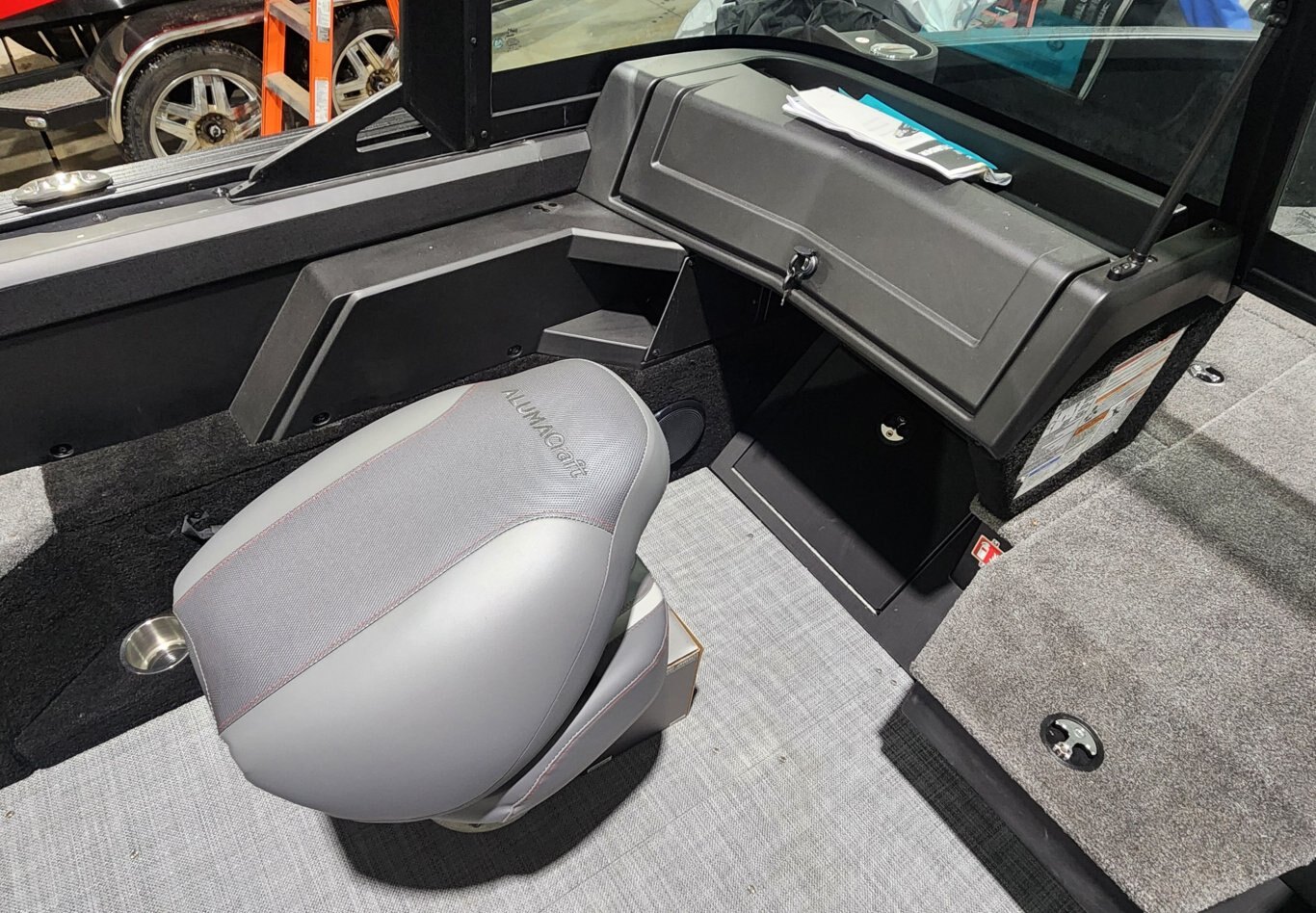 2025 ALUMACRAFT COMP 185X