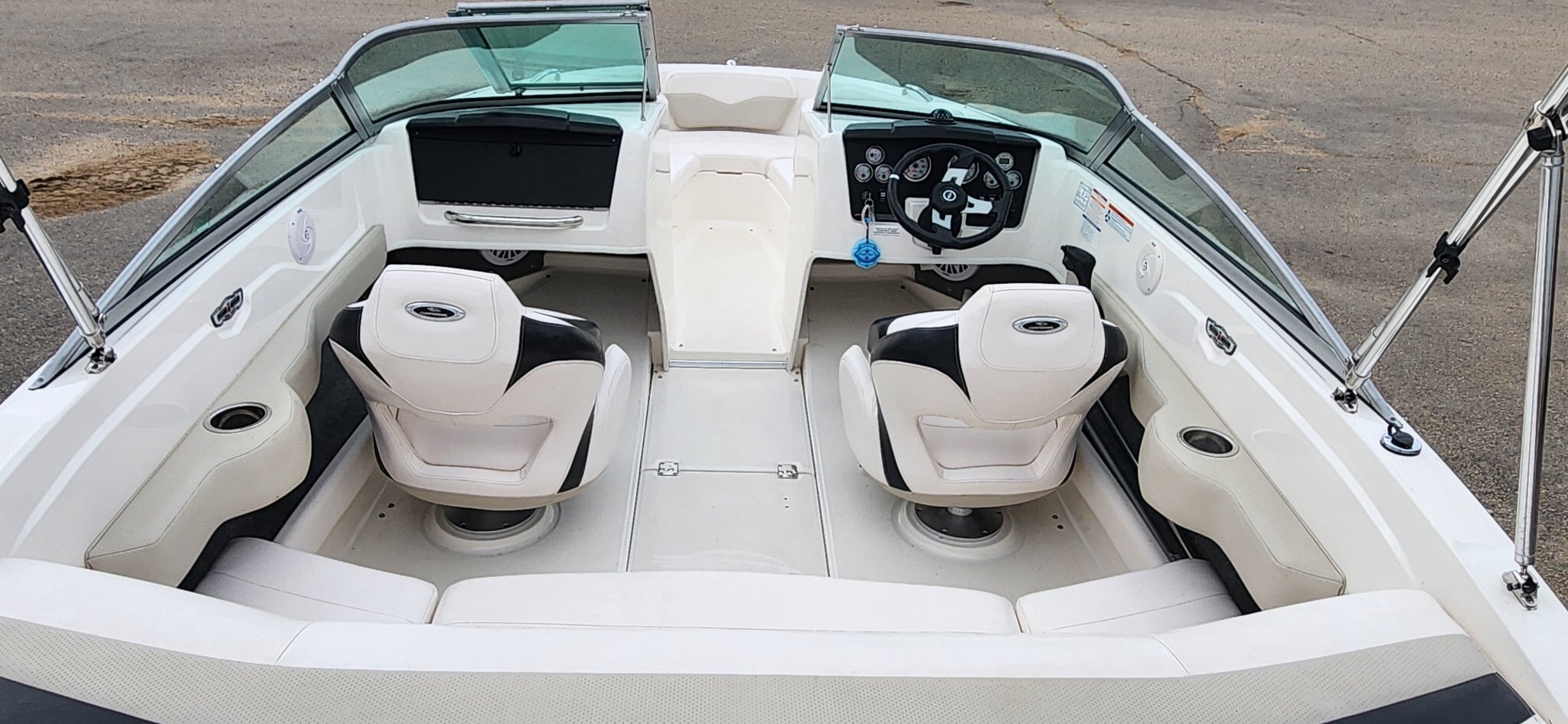 2011 CHAPARRAL 186